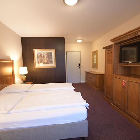 Gaestehaus Bavaria เรเกนส์บวร์ก ภายนอก รูปภาพ