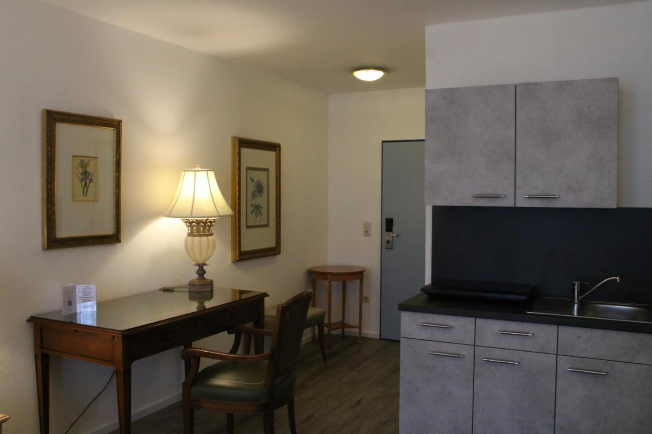 Gaestehaus Bavaria เรเกนส์บวร์ก ภายนอก รูปภาพ